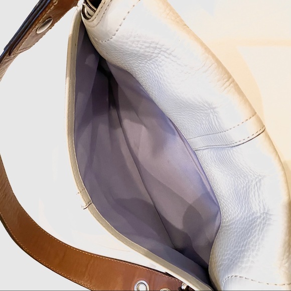 COACH Soho White Genuine Leather Shoulder Bag - Picture 14 of 16